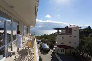 Гостиница Александрия Кацивели Номер-студио с боковым видом на море-5